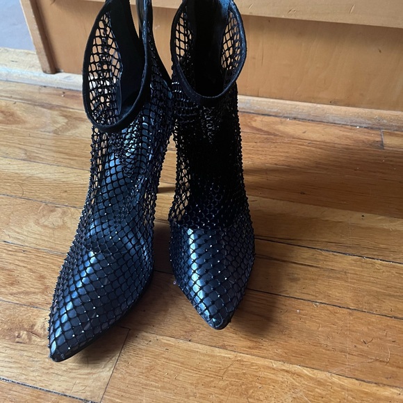 Charles David Black Mesh Clear Heels - Picture 3 of 4